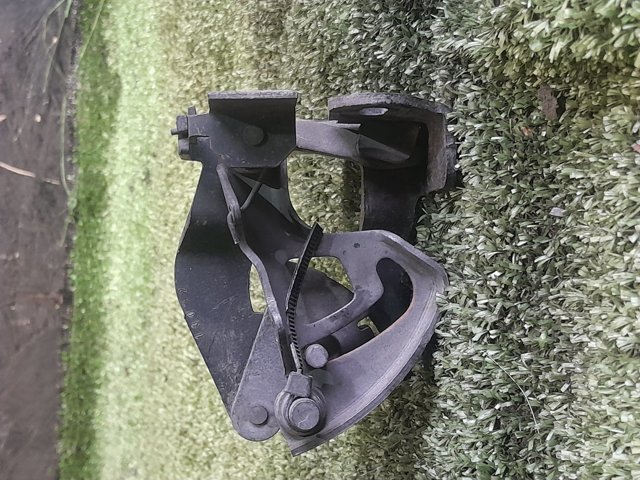 A2038800164 MERCEDES Стояк-крюк замка капота купить в Днепр