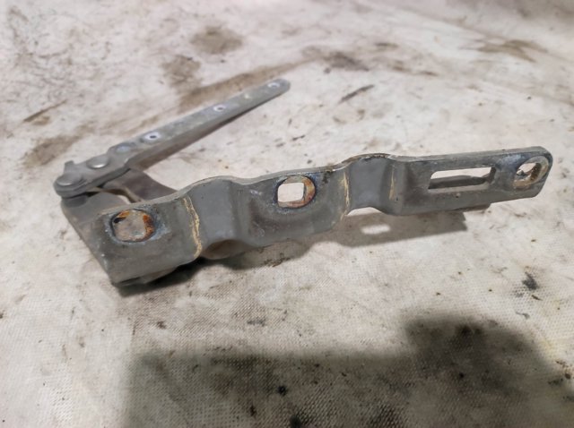 A2038800428 MERCEDES Петля капота правая купить в Сумы