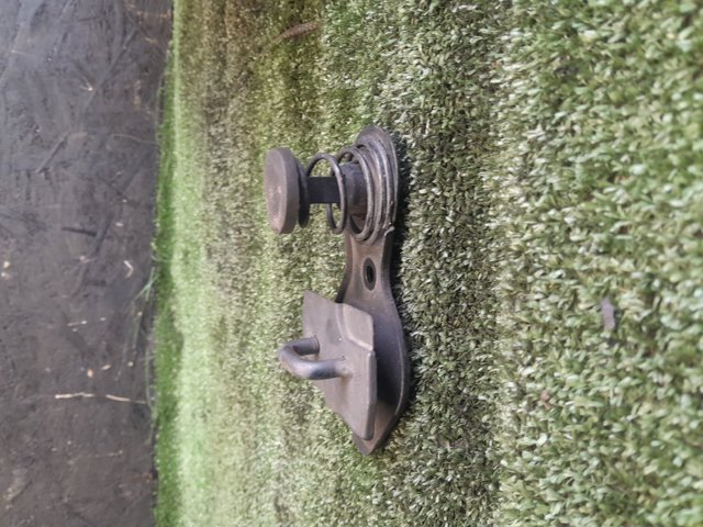 A2038800460 MERCEDES Замок капота купить в Киев