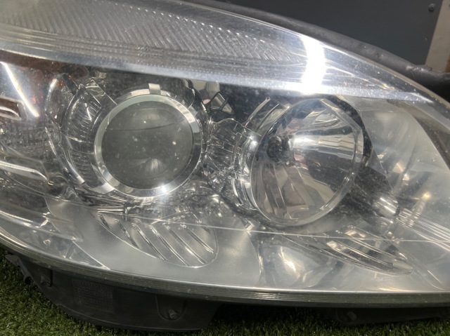 Фара правая A2048208461 MERCEDES