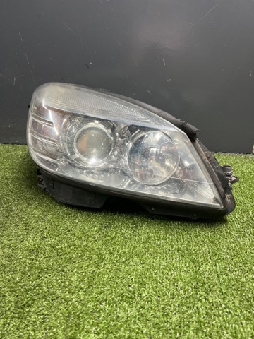 MERCEDES A2048208461 Правая фара в наличии Сумы