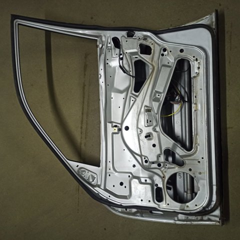 MERCEDES A2107200205 Дверь передняя правая в наличии Ровно
