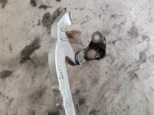 A2107400937 MERCEDES Петля задней двери купить в Киев