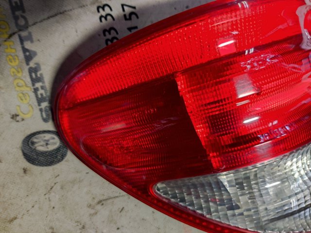 Фонарь задний правый, внешний A2108205464 MERCEDES