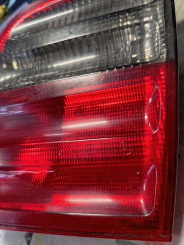 Фара задняя правая внутренняя A2108207664 MERCEDES