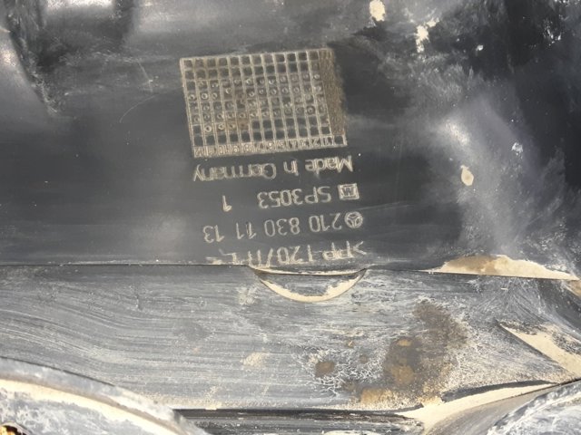 Водосток лобового стекла, жабо A2108301113 MERCEDES
