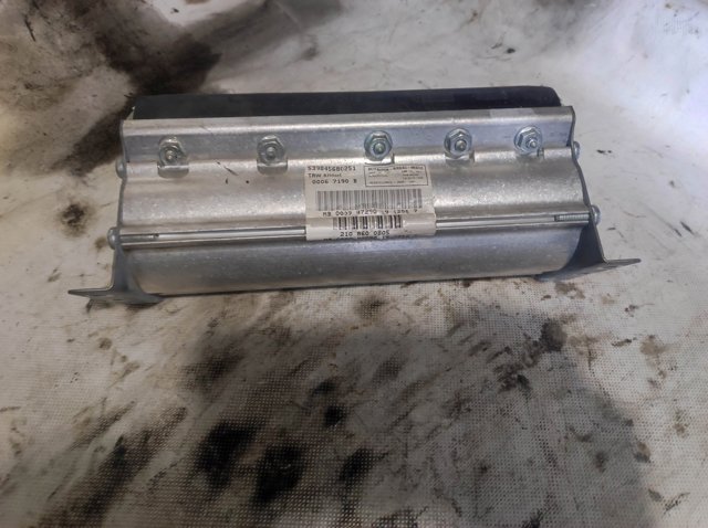 Подушка безопасности (AIRBAG) пассажирская A2108600805 MERCEDES