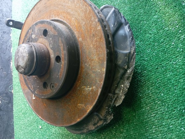 Цапфа поворотная левая A2123322301 MERCEDES