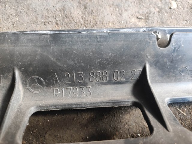A2138880223 MERCEDES Решетка радиатора купить в Ужгород