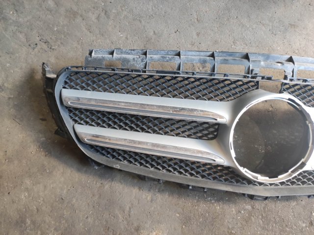 2138880223 MERCEDES Решетка радиатора купить в Николаев