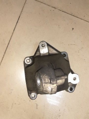 MERCEDES A2712230904 Кронштейн подушки (опоры) двигателя левой в наличии Запорожье