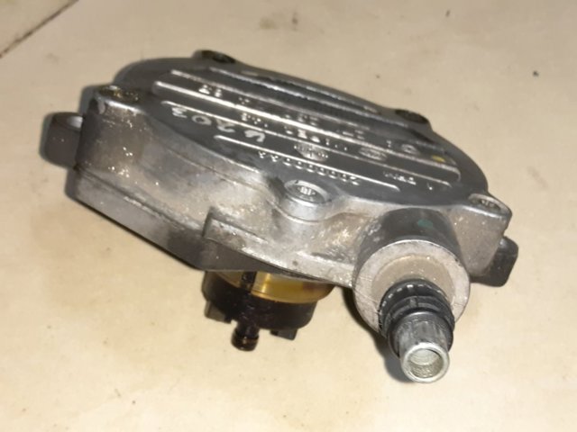Механический вакуумный насос A2712300465 MERCEDES