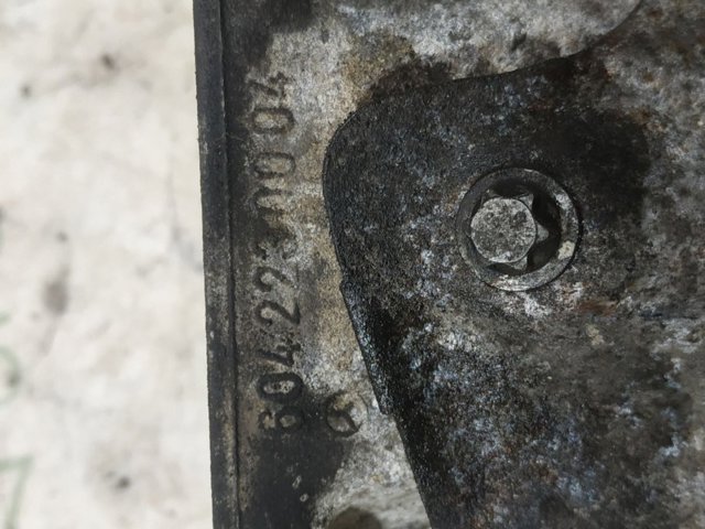 A6042230004 MERCEDES Кронштейн подушки (опоры) двигателя правой купить в Украина