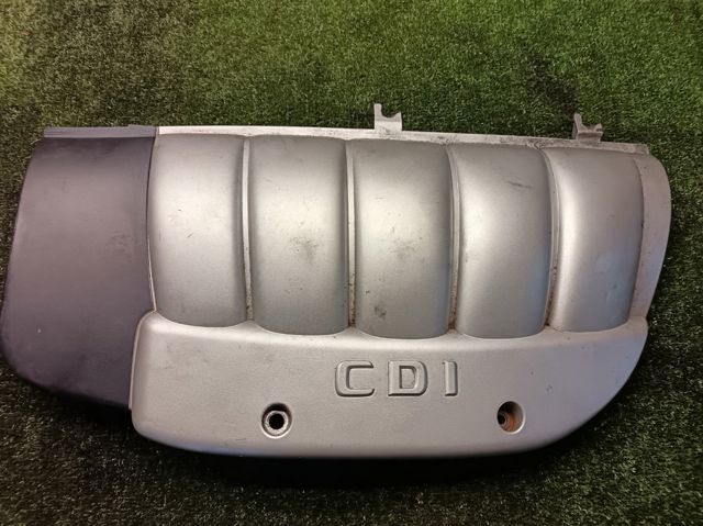 MERCEDES A6120100767 Крышка двигателя в наличии Чернигов