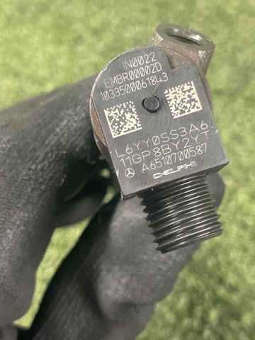 MERCEDES A6510700587 Форсунка впрыска топлива в наличии Днепр