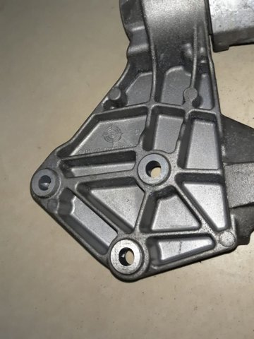 MERCEDES A6682002270 Натяжитель приводного ремня в наличии Черкассы