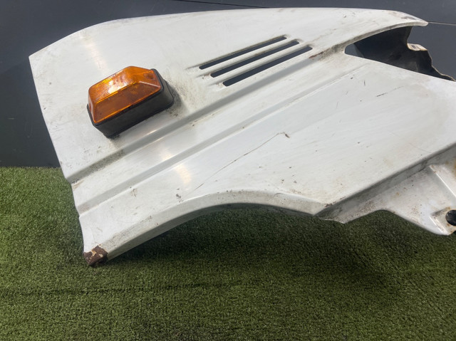 Правое крыло A9016307007 MERCEDES