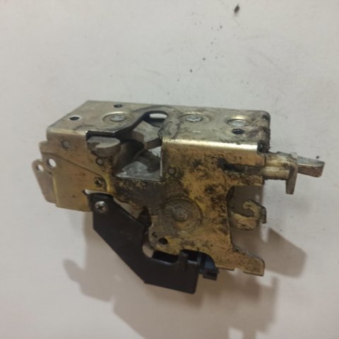 Замок двери водителя Mercedes Sprinter I 2-t