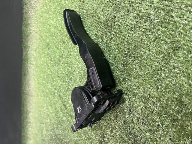 Педали газа A9063000404 MERCEDES
