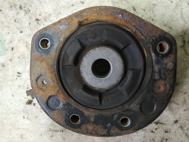 Опора передней стойки A9063230520 MERCEDES