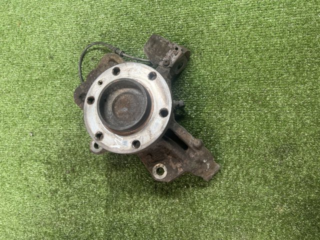 Цапфа поворотного кулака A9063303420 MERCEDES