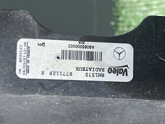 MERCEDES A9065000002 Радиатор охлаждения двигателя в наличии Винница