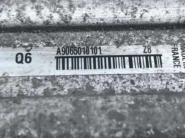 A9065010101 Радиатор интеркуллера купить Черкассы