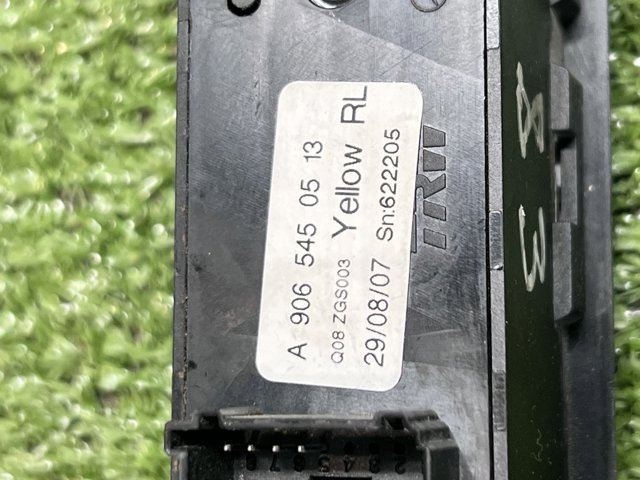 Кнопки переднего левого стекло подъемника A9065450513 MERCEDES