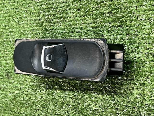 A9065450913 MERCEDES Кнопочный блок управления стеклоподъемником передний правый купить в Чернигов