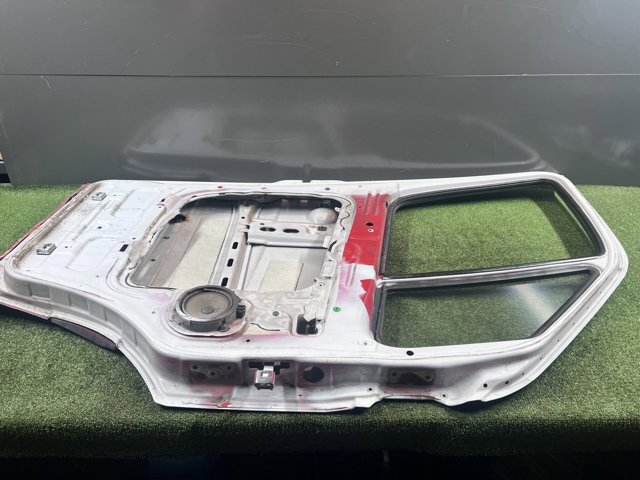 MERCEDES A9067200005 Дверь передняя левая в наличии Ровно