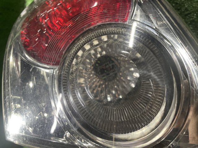 Задний правый внешний фонарь BP4K51150E MAZDA