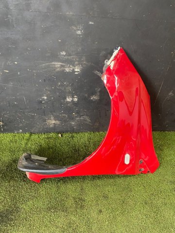 Переднее левое крыло F31019U0M0 NISSAN