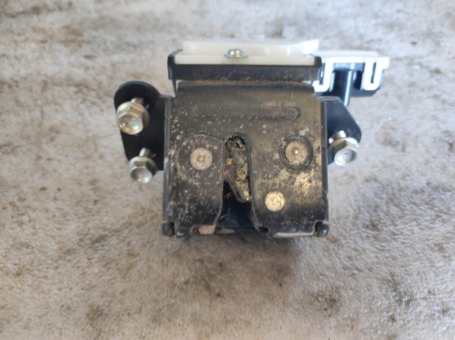 G33M62310B MAZDA Замок крышки багажника (двери 3/5-й задней) купить в Сумы