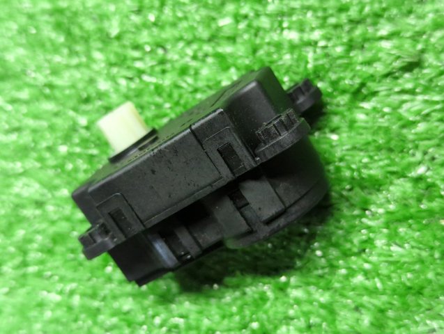 N105212VA RENAULT купить в Ужгород