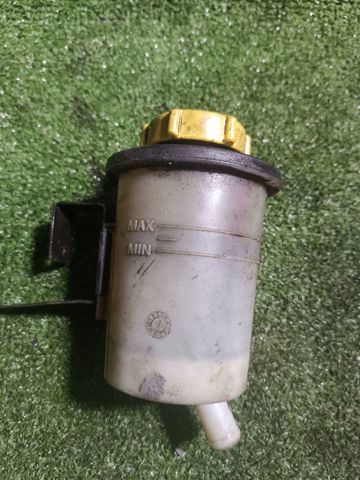 FORD YC153R700AA Бачок ГУР в наличии Николаев