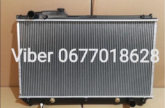 Радиатор охлаждения 1640050230 TOYOTA