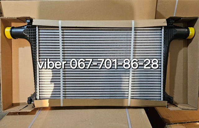 VAG 4M0145805C Интеркулер в наличии Чернигов