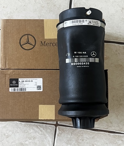 Пневмоподушка/пневморессора моста заднего 1663200325 MERCEDES