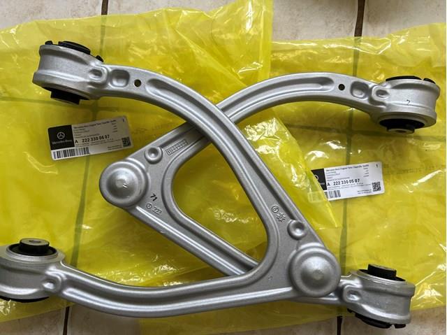 2223300607 MERCEDES Рычаг передней подвески верхний правый купить в Ирпень