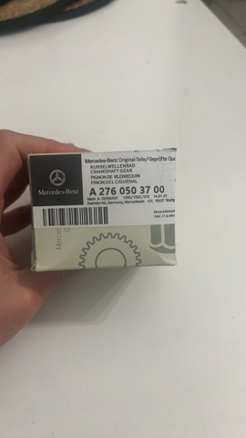 Звездочка-шестерня распредвала двигателя, впускного правого 2760503700 MERCEDES