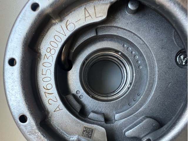 MERCEDES A2760503800 Звездочка-шестерня распредвала двигателя, выпускного левого в наличии Ужгород