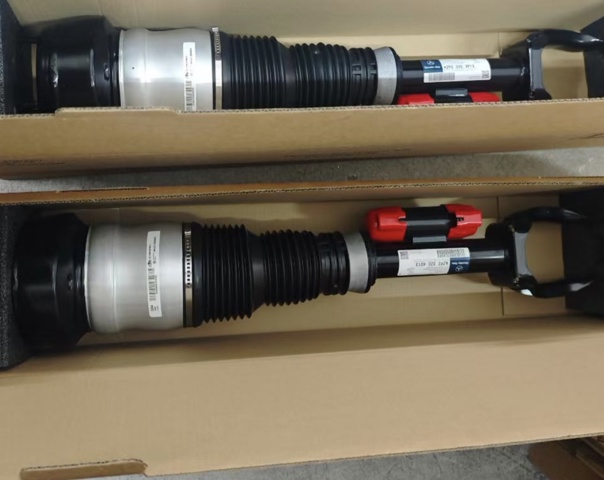 Амортизатор подвески передний левый Mercedes ML/GLE