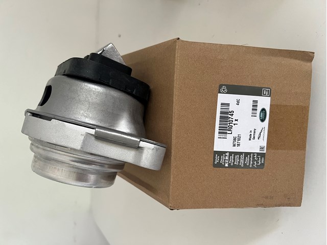 LR010745 LAND ROVER Подушка (опора) двигателя левая купить в Житомир