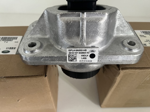 LAND ROVER LR056882 Подушка (опора) двигателя левая/правая в наличии Ирпень