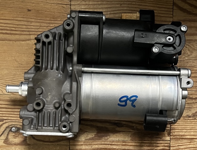 LR095838 LAND ROVER Компрессор пневмоподкачки (амортизаторов) купить в Одесса