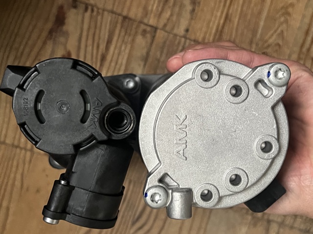 LAND ROVER LR095838 Компрессор пневмоподкачки (амортизаторов) в наличии Украина