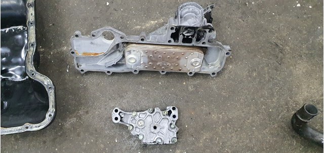 Радиатор масляный холодильник 1449177 FORD