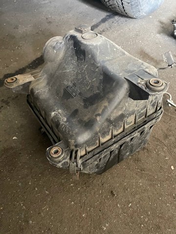 Корпус воздушного фильтра, верхняя часть 1500A357 MITSUBISHI
