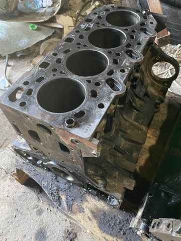 HYUNDAI 211024AA10 Двигатель в сборе в наличии Львов