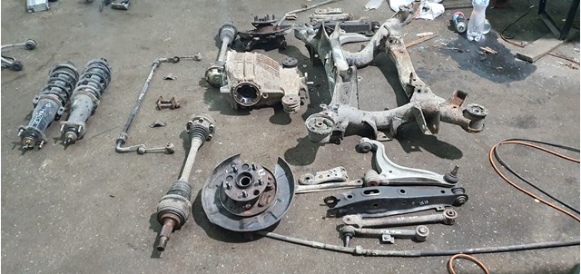 Полуось задняя, правая 4233024020 TOYOTA